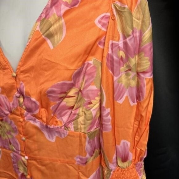 **In The Style** Midi Dress with Button Closure and Smocked Cuffs 14 NWT - Picture 9 of 14